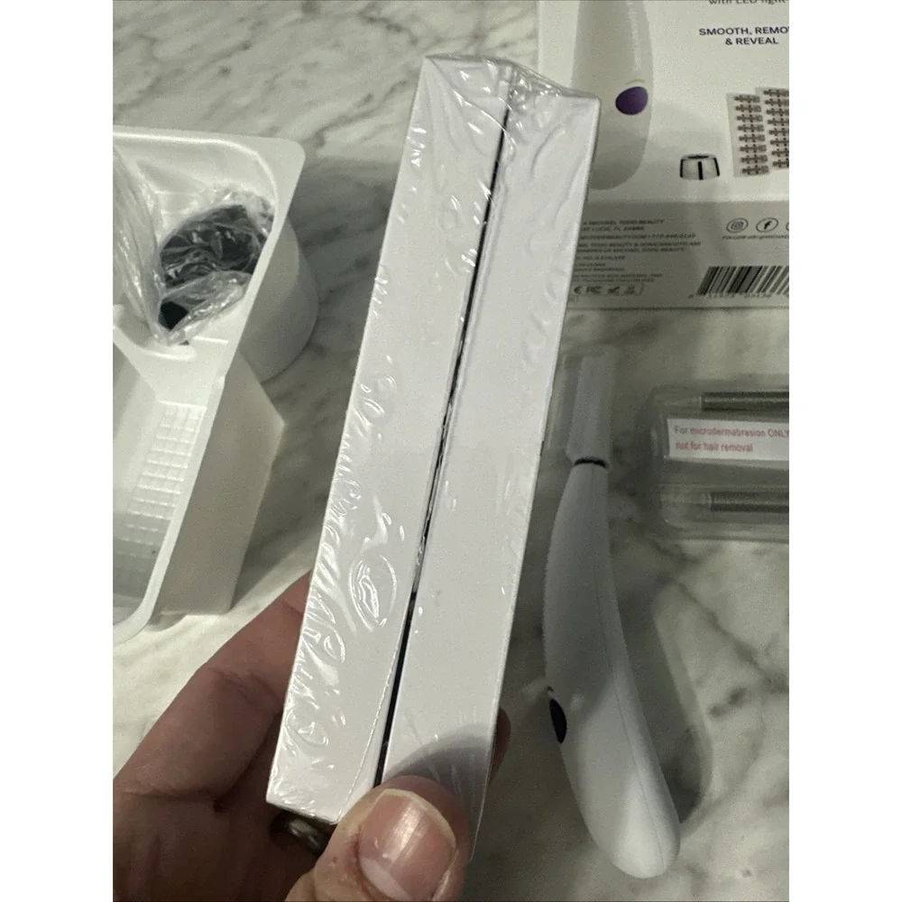 Michael Todd Sonicsmooth Pro+ Sonic Dermaplaning and Facial Hair/Open Box/NEW
